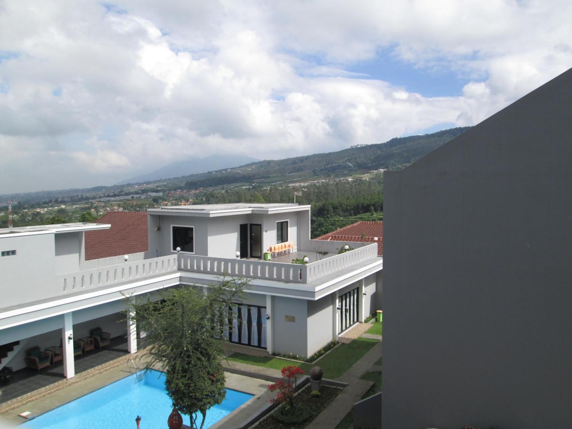 Osmond Villa Resort Lembang Exteriér fotografie
